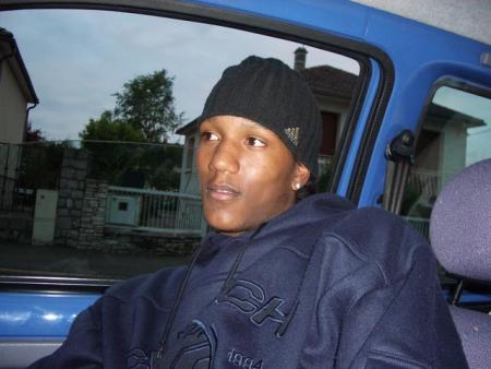                                           DEE LOC!!